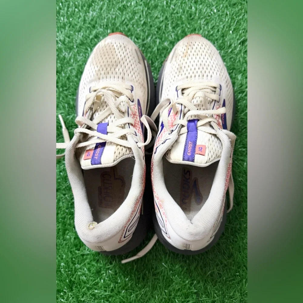 Brooks Women's Sneakers - Gray Size 9‎